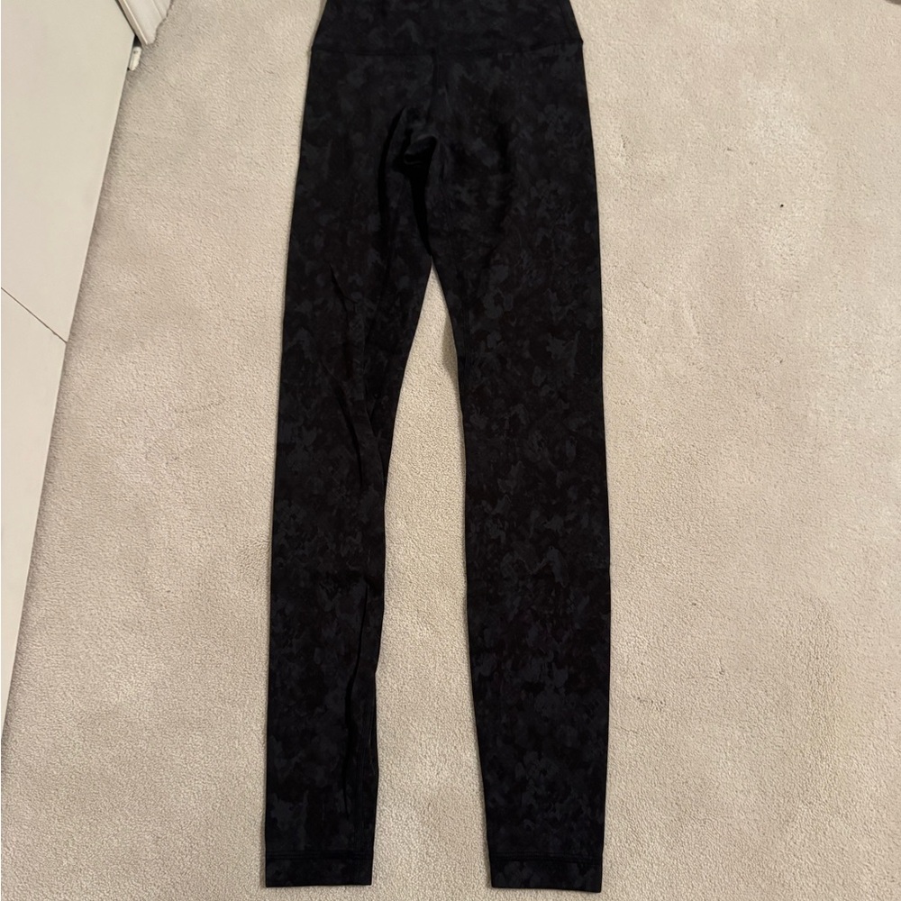 Lululemon Snake Black Patterned Leggings